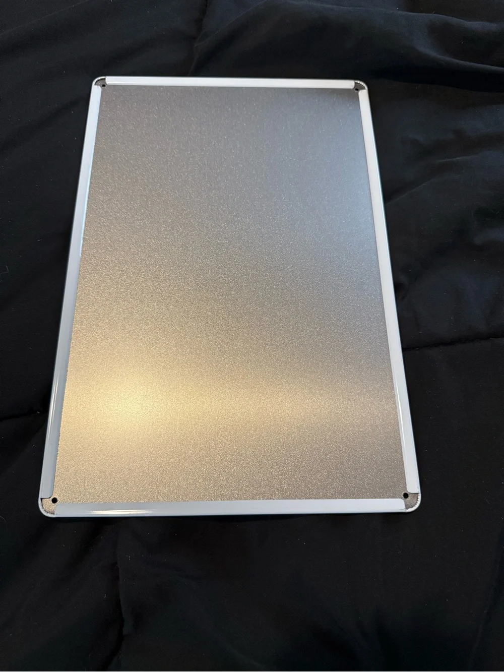 N/A metal sign